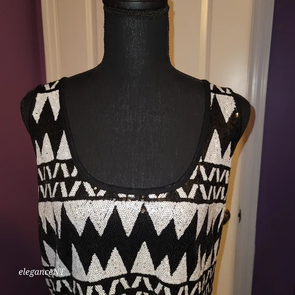 Rue21 Black/White Pattern sequence Tank Top Sz: XL NWT - Picture 8 of 9